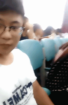大美女GIF：没啥，就是家大业大！