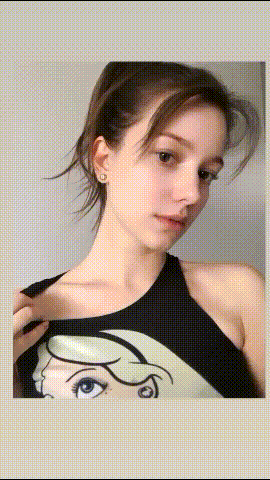 美女动图：双胞胎，看看哪个大一点 - 第2页 轻松一刻 第4张