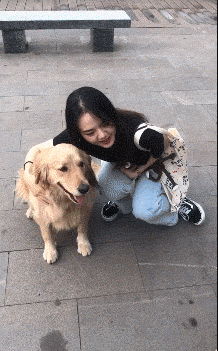 爱笑的美女动态图：笑得花枝乱颤，大概是最好的模样！