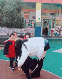 爆笑的GIF图片:求孩子心理阴影面积!