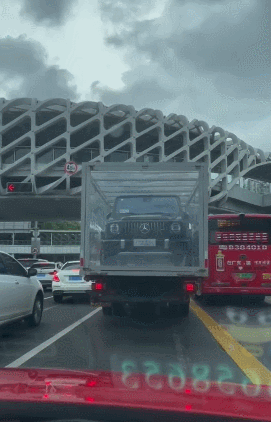 这些GIF太好笑了:有了车,就真的能幸福吗?