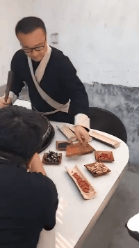 爆好笑的GIF:公司活动!好想体验体验!