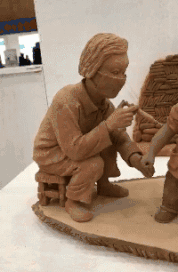 爆笑GIF趣图:世间有真爱,真爱有点怪!