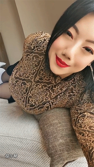 美丽女孩GIF：这个束腰不错，非常的不错！ 美女动图 第9张