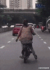 好好笑的GIF:最性感电臀不接受反驳
