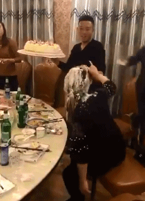 好好笑的GIF:最性感电臀不接受反驳