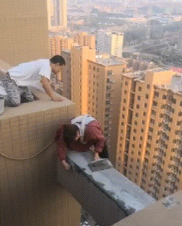 爆笑的GIF动图:没喝上三两斤是走不出来这个效果的!