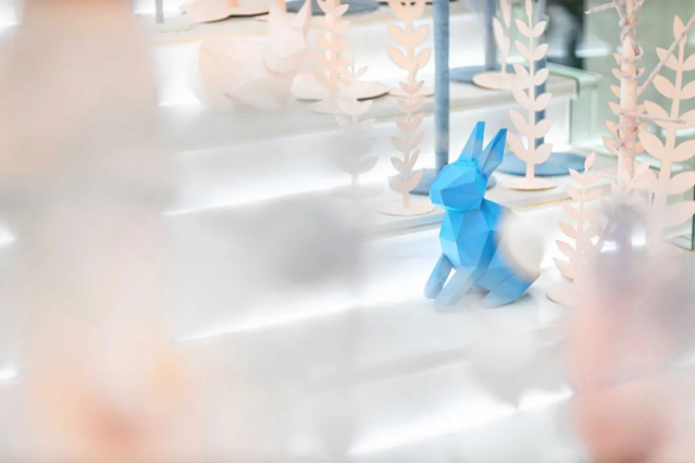 龙光·天誉丨高定美学纸艺展，灯湖首秀