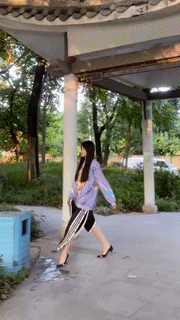 太搞笑的GIF：怎么能这样，宝宝也好想吃