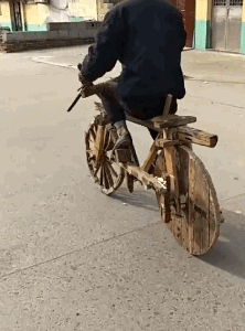 爆笑的GIF：刚离婚？车都分割一半了！