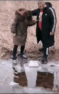 精彩GIF:扎发神器,自动编发器,编辫子神器!