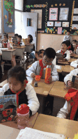 搞笑的动图：这个狗子的舌头真优秀，安排！