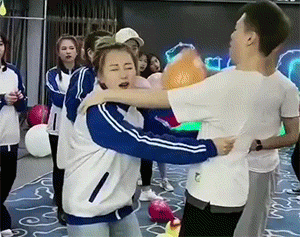 爆笑动图图片：优雅永不过时！