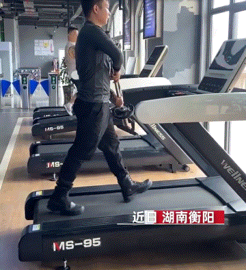 爆笑动图图片：优雅永不过时！