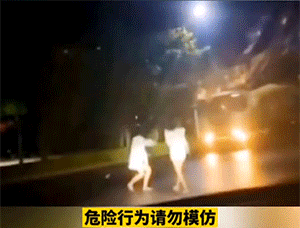 搞笑GIF图：狗子我错看你了，你真敢去演戏了