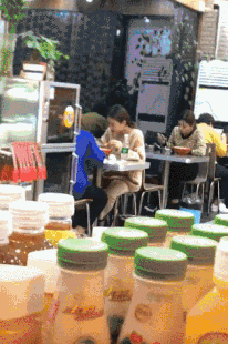搞笑动态图：长挺好的，干啥不好啊