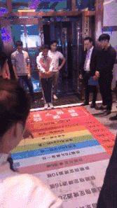 搞笑动态图：在冬日被静电支配的恐惧