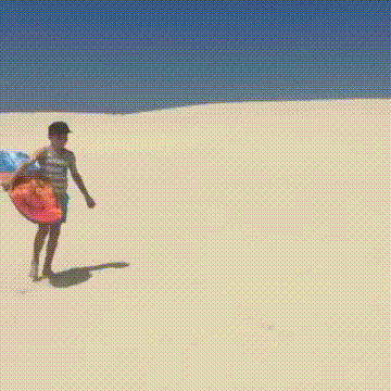沙雕动图图片：这种女生……不知道怎么说了！