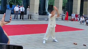 大型社死现场GIF动图合集大全，尴尬到死！