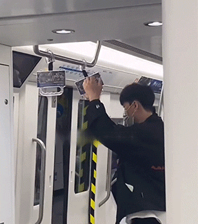 大型社死现场GIF动图合集大全，尴尬到死！