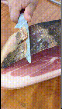 肚子笑疼的GIF：在美国，一言不合就biubiubiu