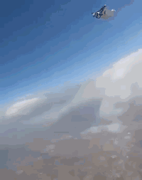 很好笑的GIF：?这表情也是没谁了，酸到五体投地！