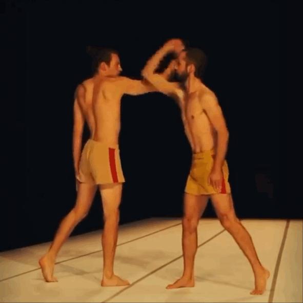 很好笑的GIF：?这表情也是没谁了，酸到五体投地！