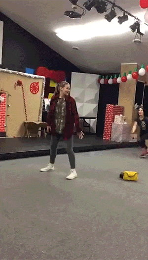 小姐姐作死悲剧GIF合集，你最同情谁呢？
