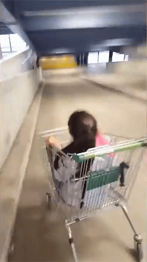 小姐姐作死悲剧GIF合集，你最同情谁呢？