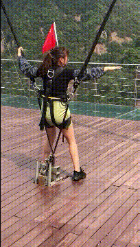 快乐动图：他很快乐，这就够了