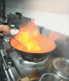 搞笑的动图GIF：这门亲事门不同意？哈哈哈！