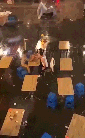 精彩GIF动图大全：人生如戏，酸甜苦辣各自体会
