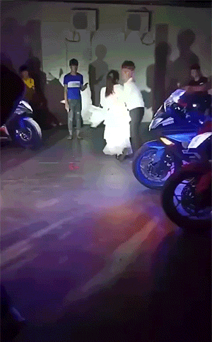 精彩GIF动图大全：人生如戏，酸甜苦辣各自体会