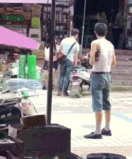 搞笑动态图：当时，她脑子里出现了什么？