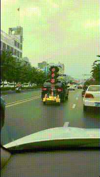 搞笑GIF：东北人的平衡感都这么强的吗？