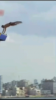搞笑GIF：东北人的平衡感都这么强的吗？