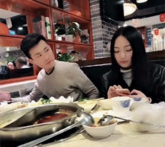 爆笑动图：警察叔叔我真是来开房，不是来学习的