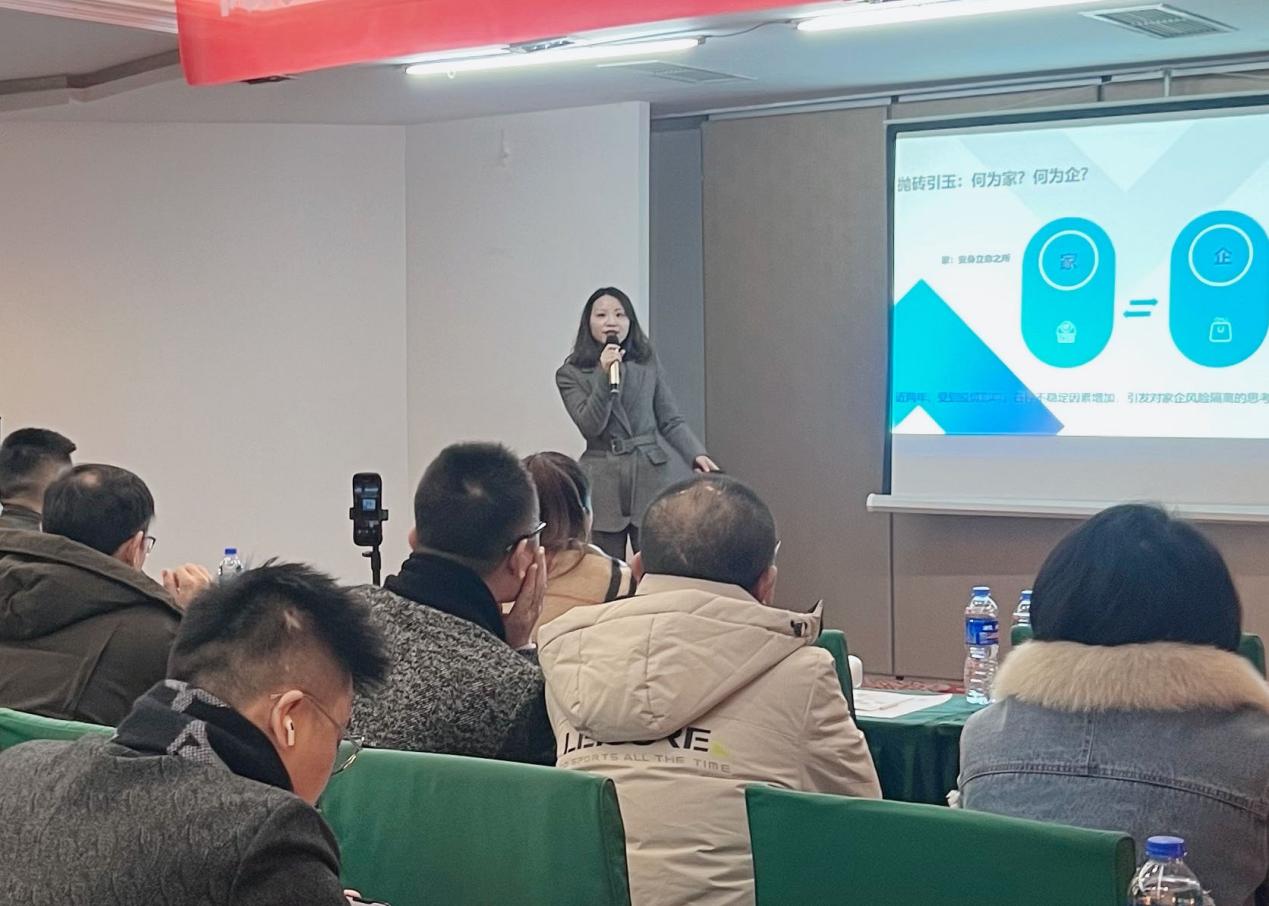 微光长青营俱乐部创立大会圆满结束