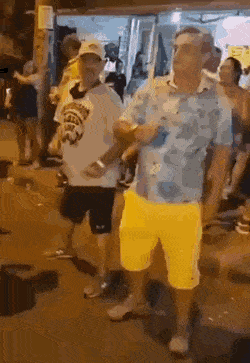 有意思的GIF：神人与二货平分秋色！