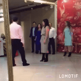 有意思的GIF：神人与二货平分秋色！