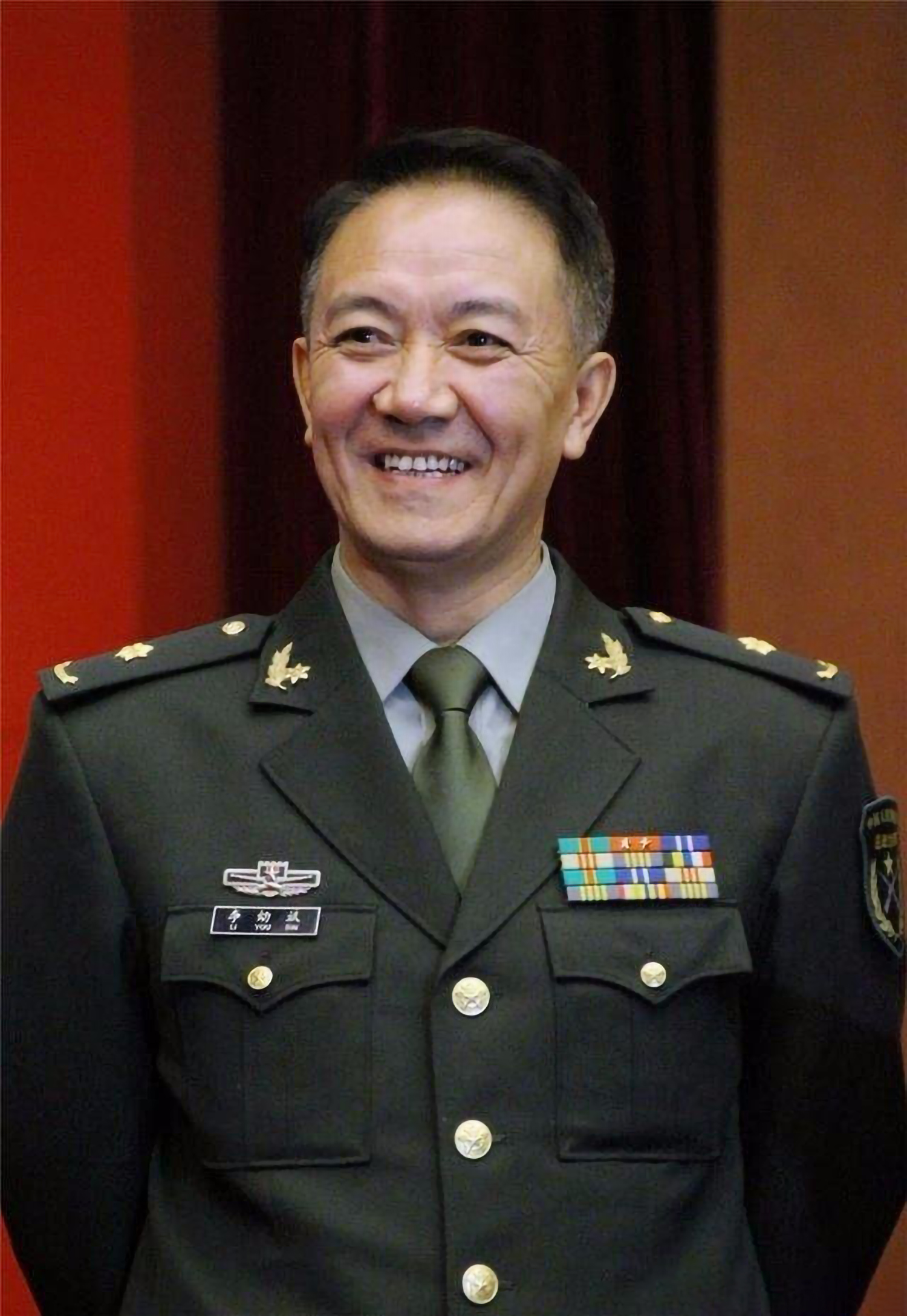 王牌部队剧中有三对真夫妻李幼斌夫妇出演离婚夫妻太意外