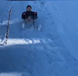 爆笑的GIF：妹子今天要去见男友吗？要一起白头！