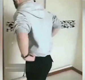 有趣GIF：他们吓哭了，我却笑哭了！