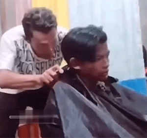 有趣GIF：他们吓哭了，我却笑哭了！