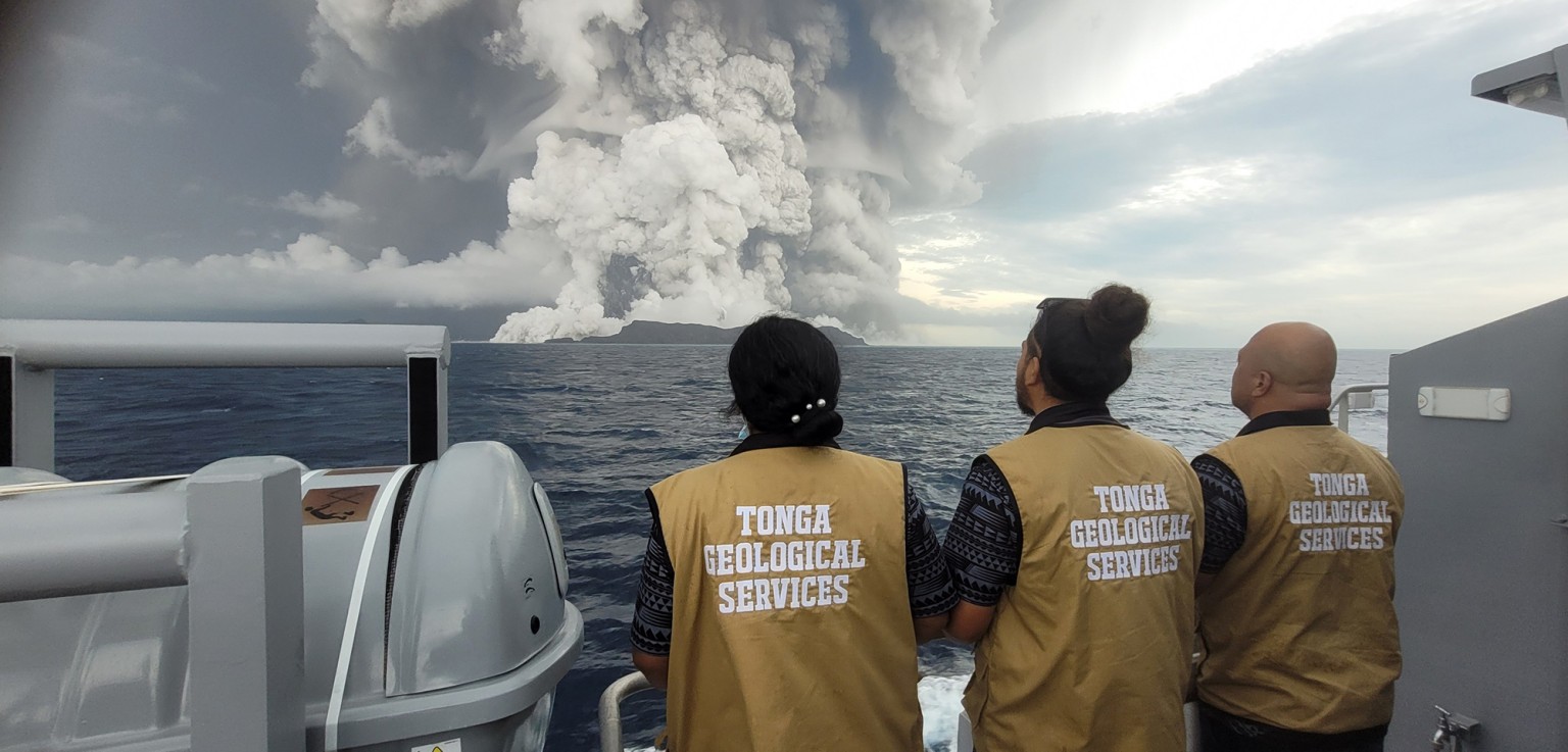 湯加全境失聯巨型火山噴發直衝20千米後果到底有多嚴重