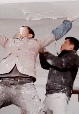 搞笑动态图：难道这就是传说中的脑子是个好东西