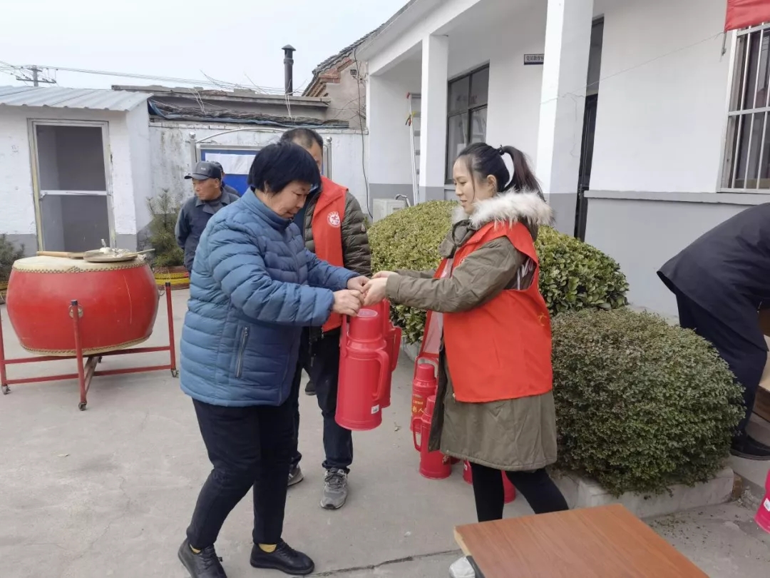 艾山街道上河沟村:“出彩人家”大比武 户户比拼户户优