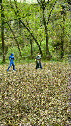 搞笑的GIF：面向社会的礼貌性微笑！