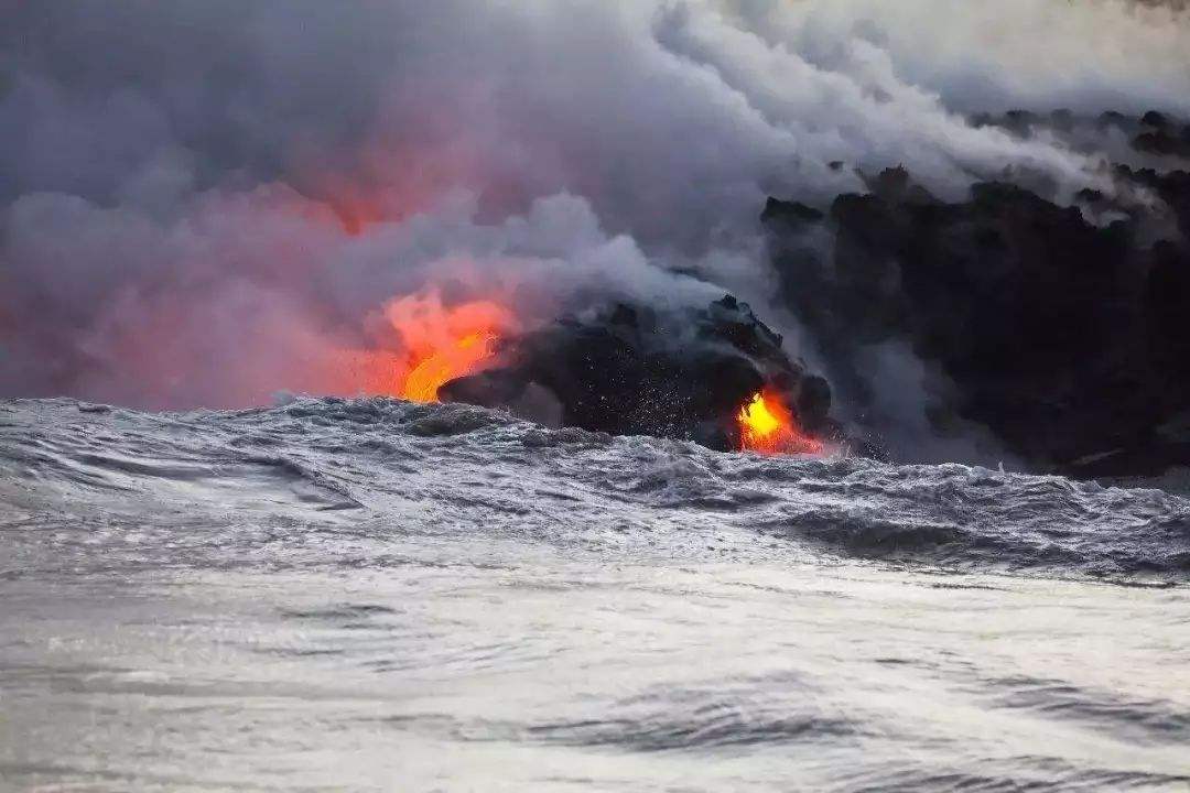 地球拉響紅色警報數百座火山深藏海底專家嚴厲警告小心噴發