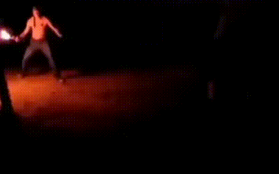 搞笑动图GIF：不要嫖娼，年底扫黄扫到，年就得在里面过了